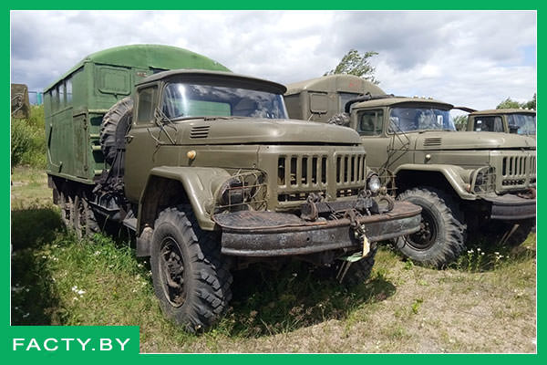 Автомобиль ЗИЛ военный