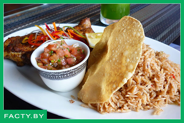 Оман, блюдо из риса и лепёшка Национальное блюдо из риса, Оман